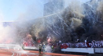 Pokuta pro Slavii! Za pyrotechniku na Strahově zaplatí 200 tisíc