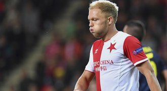 Slavia přišla o Van Burena! Po srážce na tréninku si zlomil lýtkovou kost