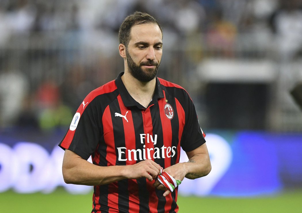 Chelsea volá! Superpohár proti Juventusu byl zřejmě Higuaínovým posledním zápasem za AC