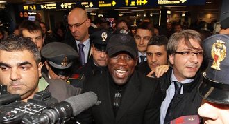 Seedorf se loučil v slzách, v Miláně už zářil: Nikdy jsem neodešel