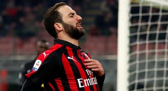 Higuaín chce odejít z AC. Klidně mu dám svou večeři, přemlouvá kouč