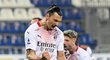 Švédský útočník Zlatan Ibrahimovic vstřelil za AC Milán v utkání na hřišti Cagliari dvě branky