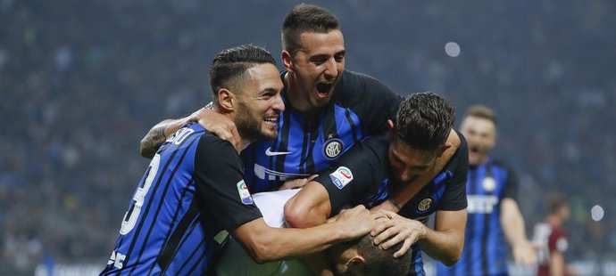 Fotbalisté Interu Milán ovládli derby s AC
