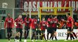Radost hráčů AC Milán po gólu v derby proti Interu Milán