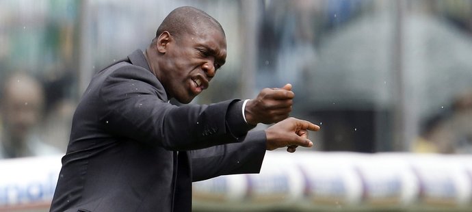 Clarence Seedorf vydržel ve funkci trenéra AC Milán pouhých pět měsíců