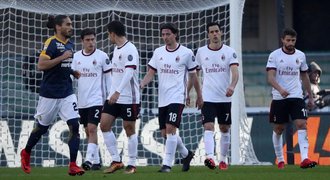 AC Milán si uřízl ostudu s Veronou, Juventus nezaváhal. Barák i Schick slaví výhry