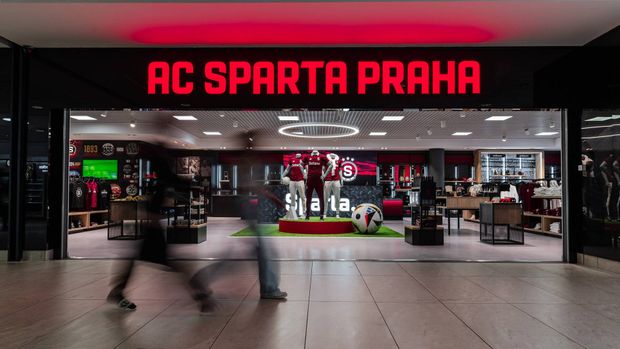 Fanshop Sparty na Letišti Václava Havla v Praze Fanshop Sparty na Letišti Václava Havla v Praze