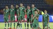 Hráči Alžírska s napětím sledují penaltový rozstřel ve čtvrtfinálovém zápase s Pobřežím Slonoviny
