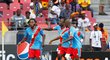 Fotbalisté DR Kongo  slaví gól v síti Ghany, zápas na africkém šampionátu skončil 2:2