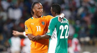 Bony a Drogba pláčou, Pobřeží slonoviny dohrálo ve čtvrtfinále