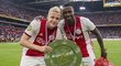 Donny van de Beek a Quincy Promes po zápase Ajax - PSV