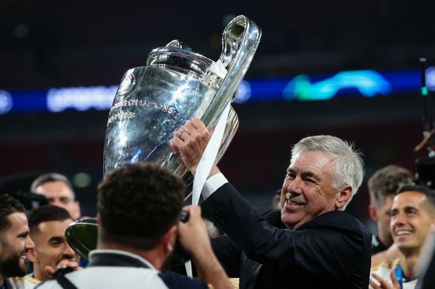 Trenér Carlo Ancelotti Trenér Carlo Ancelotti