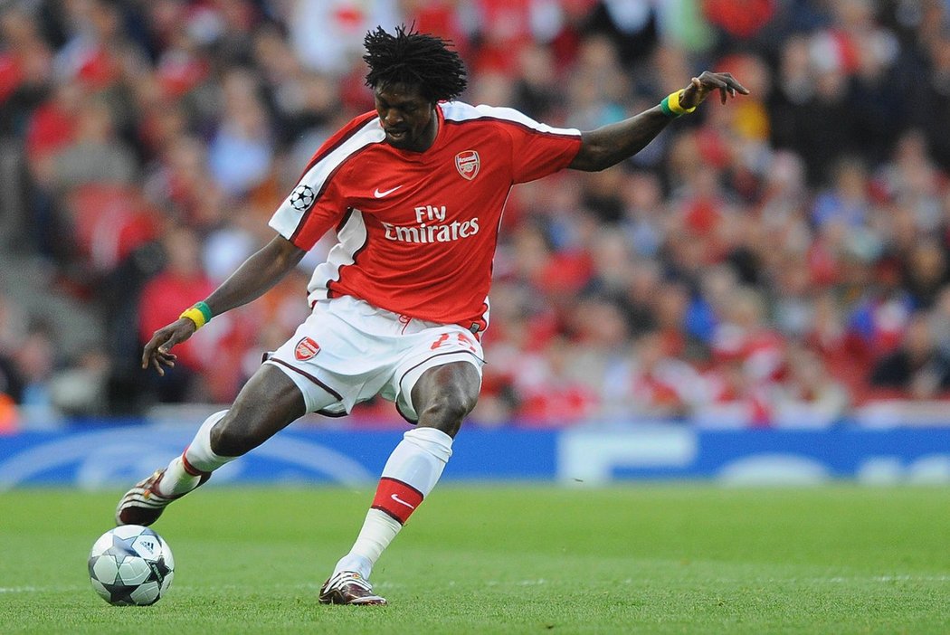 V Anglii se Emmanuel Adebayor proslavil v Arsenalu