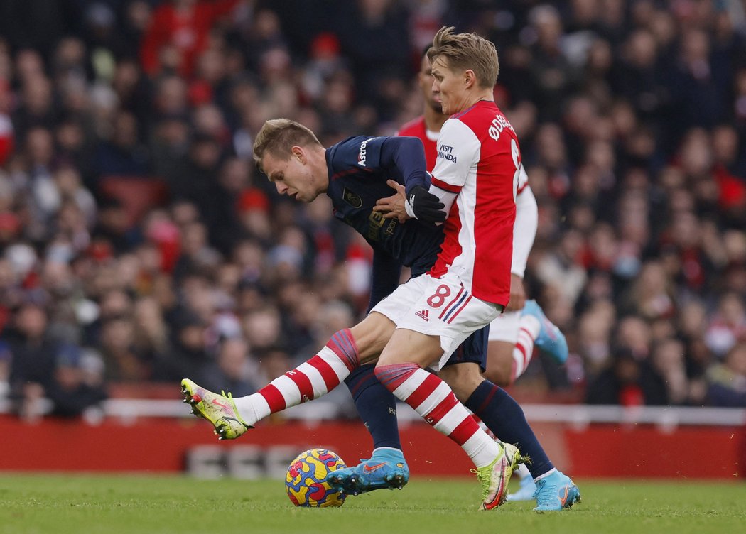 Matěj Vydra s Burnley uhrál na Emiratas remízu