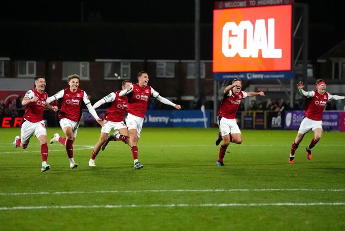 Šok v Anglii! Arsenal senzačně vypadl z ligového poháru s týmem ze čtvrté ligy Šok v Anglii! Arsenal senzačně vypadl z ligového poháru s týmem ze čtvrté ligy
