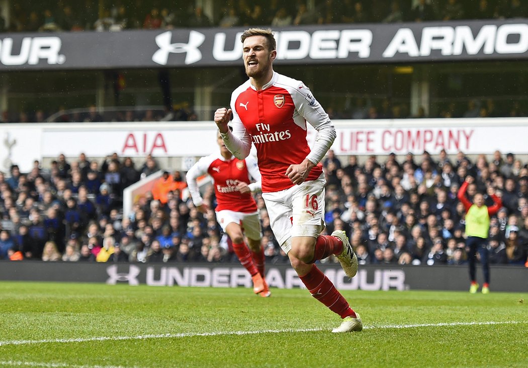 Hrdina Arsenalu - Aaron Ramsey. Na půdě Tottenhamu vstřelil nádherný gól