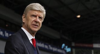 Wenger už má novou smlouvu, píší v Anglii. Arsenal čeká, kdy to říct