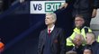 Arséne Wenger prý setrvá v Arsenalu další dva roky