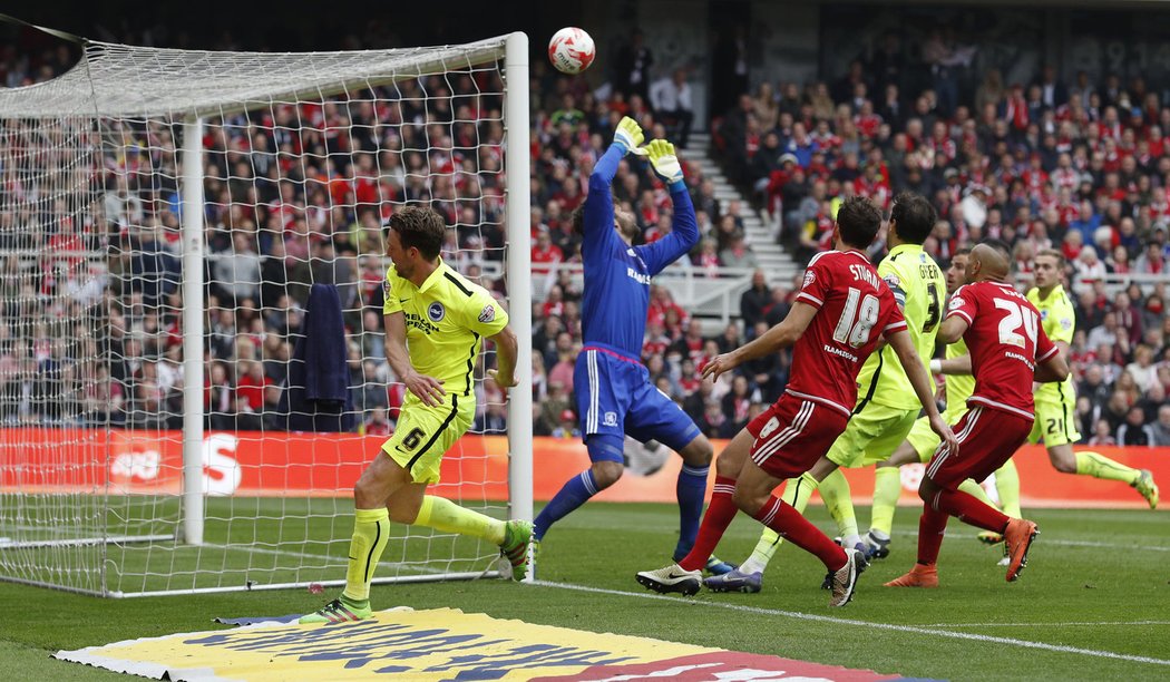 Zápas mezi Middlesbrough a Brightonem byl bitvou o přímý postup do Premier League. Po remíze 1:1 slavil domácí tým, Brighton musí do baráže.