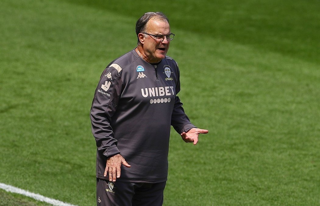 Marcelo Bielsa se ujal Leedsu v létě 2018, během dvou let ho dovedl do Premier League