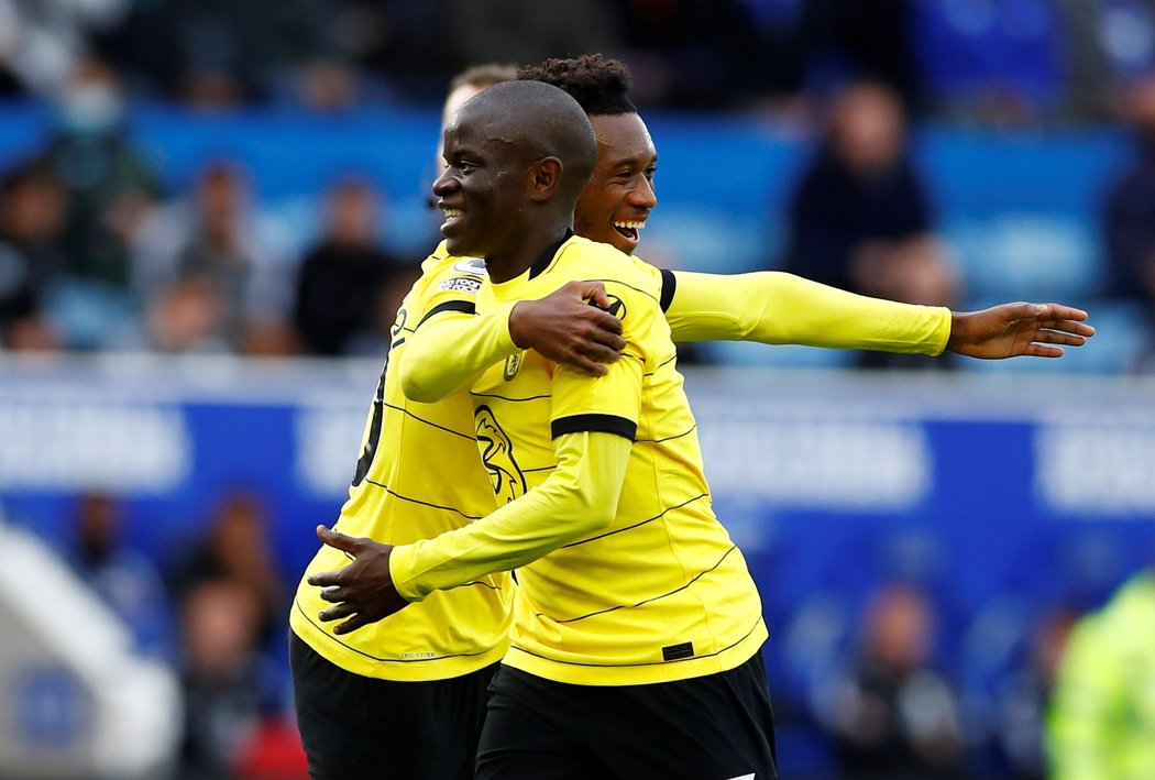 Záložník Chelsea N&#39;Golo Kante se gólově prosadil v zápase proti Leicesteru