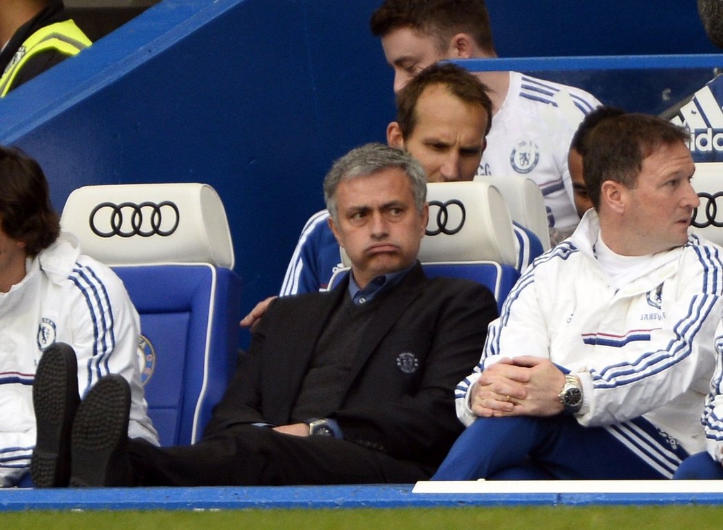 Mourinho mohl být po utkání spokojen, jeho výraz tomu ale moc během utkání neodpovídal.