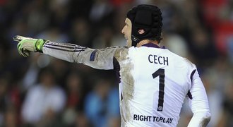 Čech si v boji o sestavu věří. Na lavičce sedět nebudu, vzkázal Mourinhovi