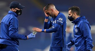 Chelsea po protestech remizovala s Brightonem, je před West Hamem