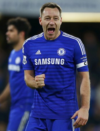 Kapitán Chelsea John Terry se raduje z postupu Blues přes Liverpool v semifinále anglického poháru.