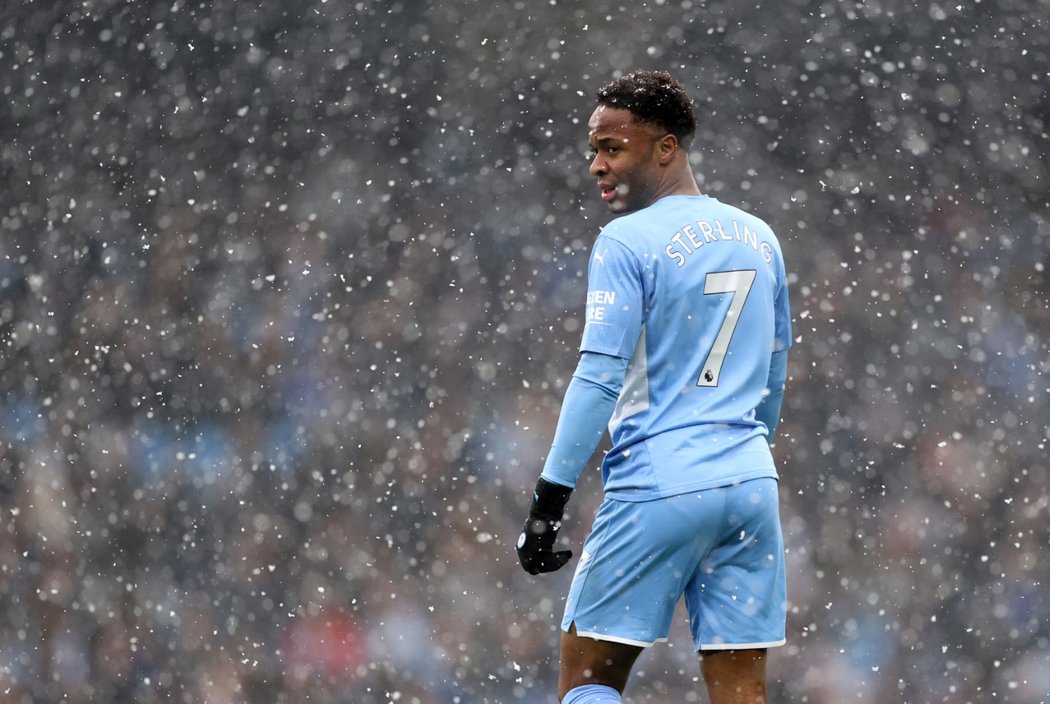 Ofenzivní křídlo Raheem Sterling z Manchesteru City nedostává tolik prostoru a mohl by změnit klub