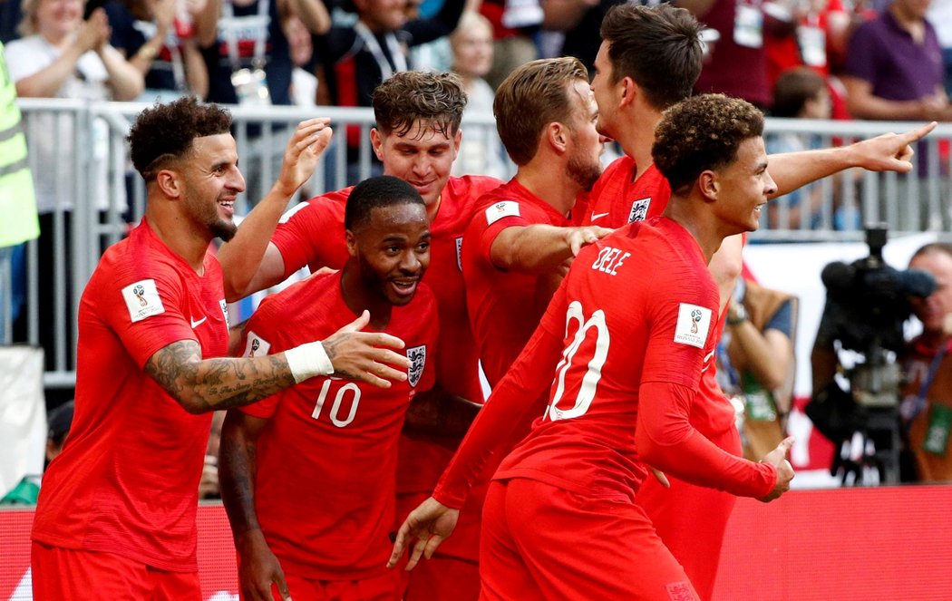 Anglická radost po druhém gólu do švédské sítě ve čtvrtfinále MS
