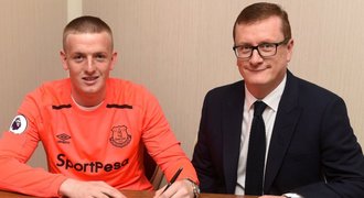 Everton má nejdražšího britského brankáře. Může stát až 890 milionů