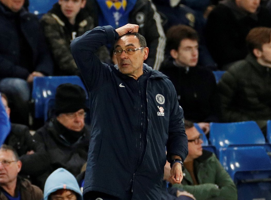 Trenér Chelsea Maurizio Sarri nemohl být s výsledek utkání proti Manchesteru United spokojený