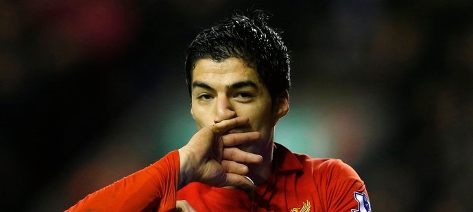 Suárez si přiliš dobrou pověst u fanoušků nezískal