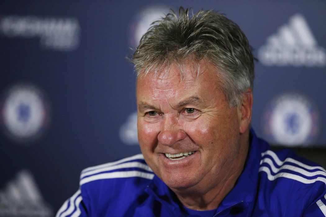 Trenér Chelsea Guus Hiddink