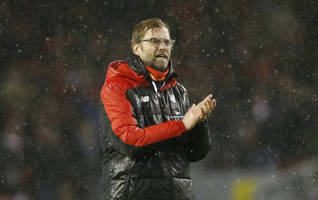 Trenér Klopp děkuje fanouškům za přízeň.