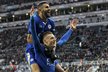 Riyad Mahréz a Jamie Vardy po jedné z branek Leicesteru