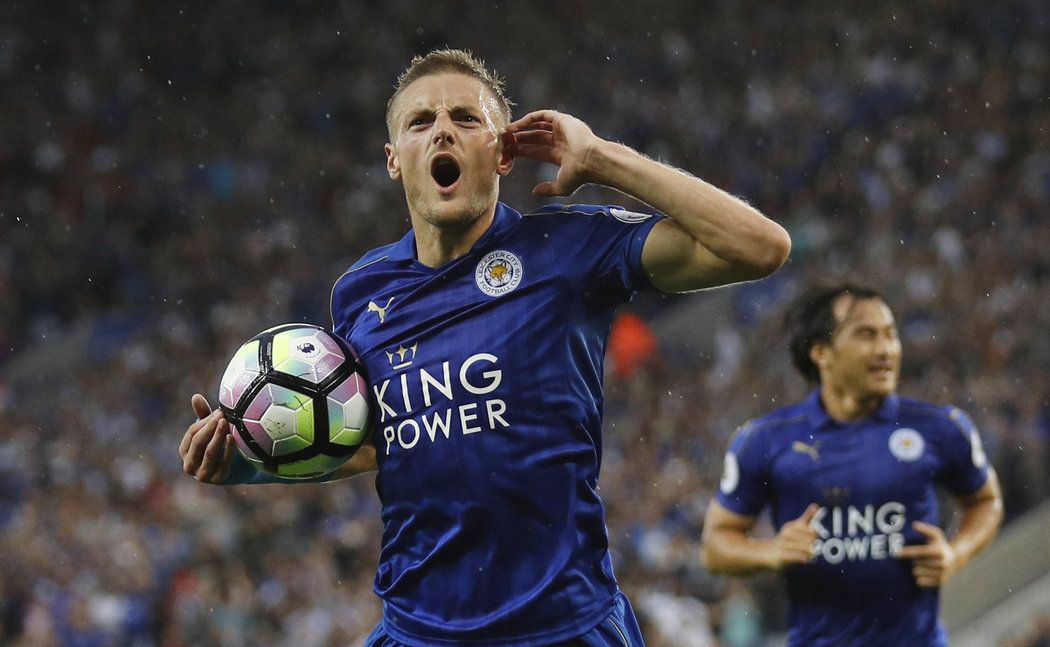 Jamie Vardy otevřel skóre utkání proti Swansea