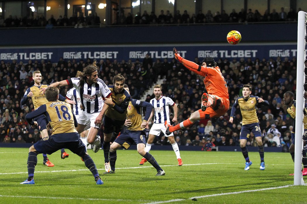 Petr Čech v brance Arsenalu na půdě WBA moc práce neměl, přesto dvakrát inkasoval a &#34;kanonýři&#34; prohráli 1:2.