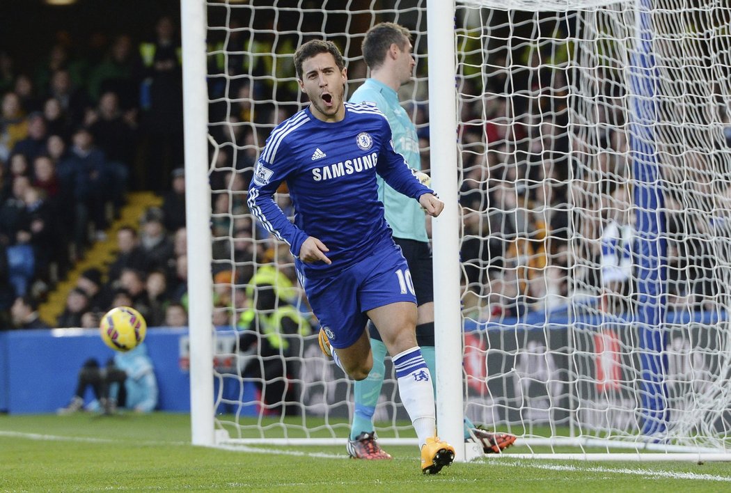 Belgičan Eden Hazard se raduje poté, co vstřelil první gól Chelsea v utkání s Hullem.