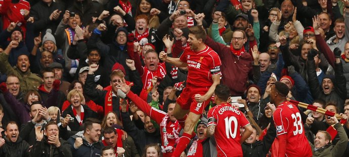 Liverpoolská radost byla ohromná. Kapitán Steven Gerrard v 87. minutě duelu s QPR vstřelil gól Reds na 2:1 a Liverpool získal důležité tři body.