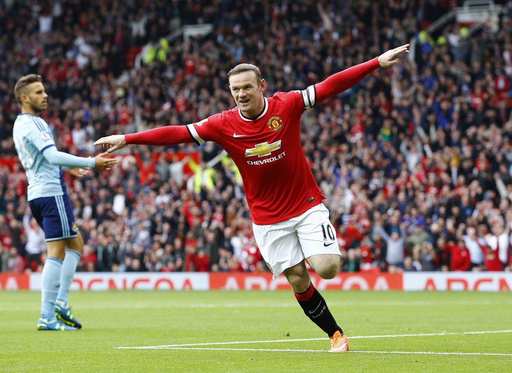 Kanonýr Manchesteru United Wayne Rooney se raduje z gólu v síti West Hamu v utkání Premier League