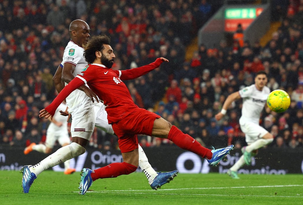 Mohamed Salah naskočil proti West Hamu až v 60. minutě, i tak se stihl prosadit