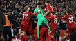 Fotbalisté Liverpoolu v osmifinále Ligového poháru udolali Arsenal v divokém zápase, který po remíze 5:5 rozhodl penaltový rozstřel