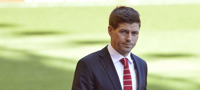 Naposledy. Steve Gerrard se chystá k poslednímu zápasu na Anfield Road v dresu Reds. Soupeřem Liverpoolu je Crystal Palace.