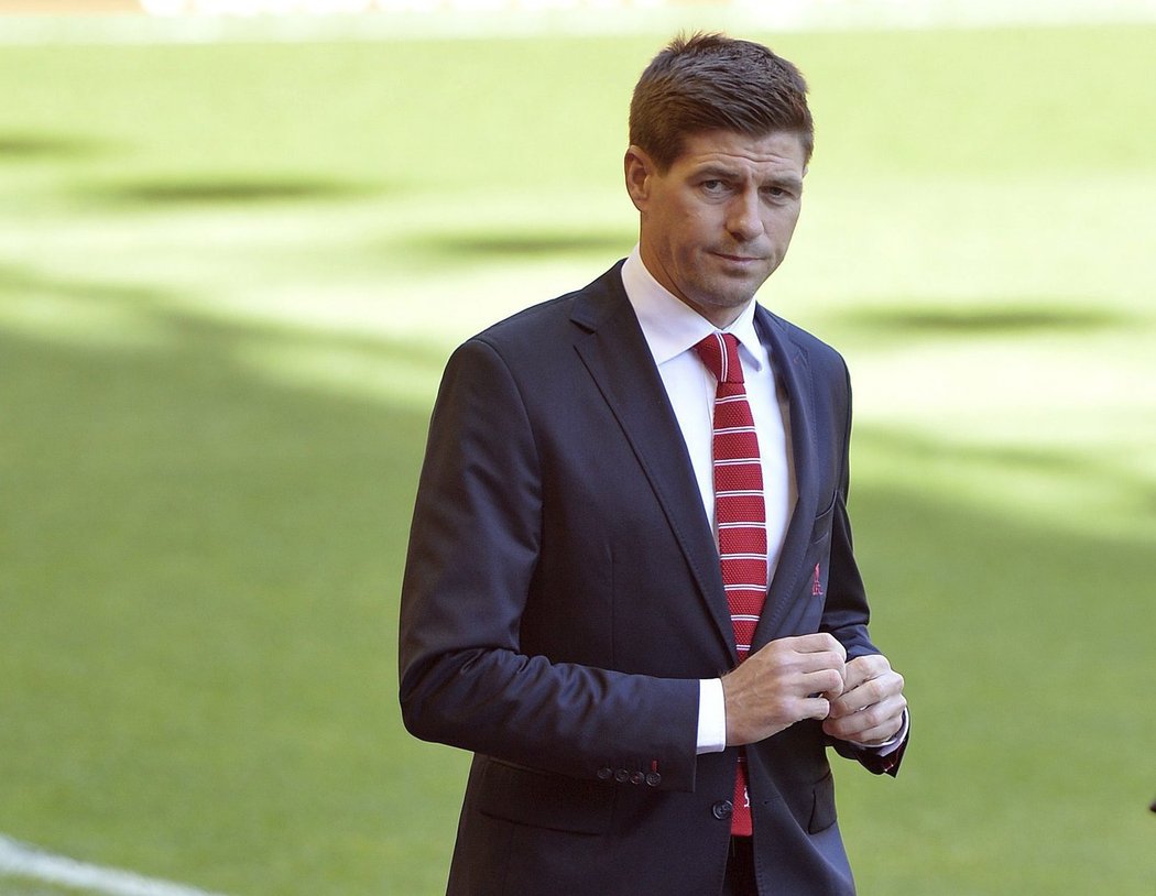 Naposledy. Steve Gerrard se chystá k poslednímu zápasu na Anfield Road v dresu Reds. Soupeřem Liverpoolu je Crystal Palace.