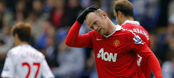 Manchester United jen remizoval s Boltonem, neprosadil se ani Wayne Rooney (na snímku)