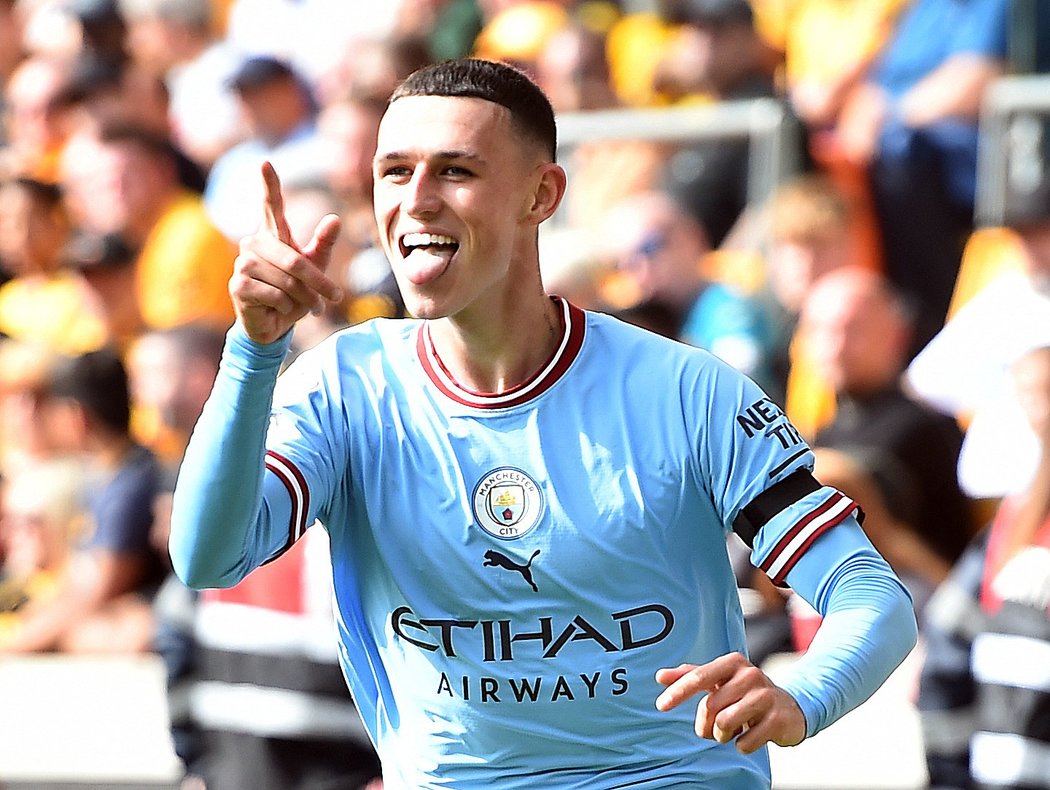 Phil Foden zakotvil v základní sestavě Manchesteru City