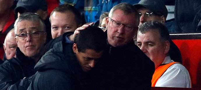 Sir Alex Ferguson umí zkrotit hvězdy v Manchesteru United, když ale někdo zazáří, nešetří ani pochvalami. V úterý večer po zápase s Bragou chválil Chicharita, který dal dvě branky,