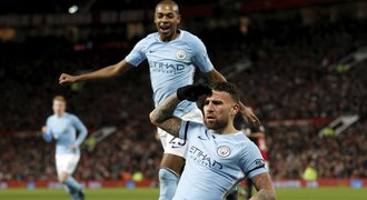 SESTŘIHY: City vyhrálo derby a má rekord, Arsenal zachránil bod v závěru